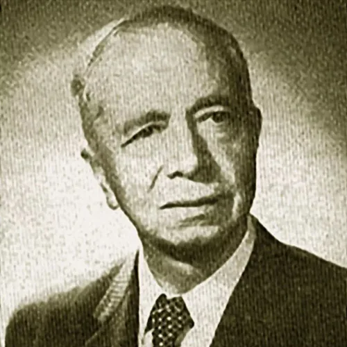Adrián Recinos
