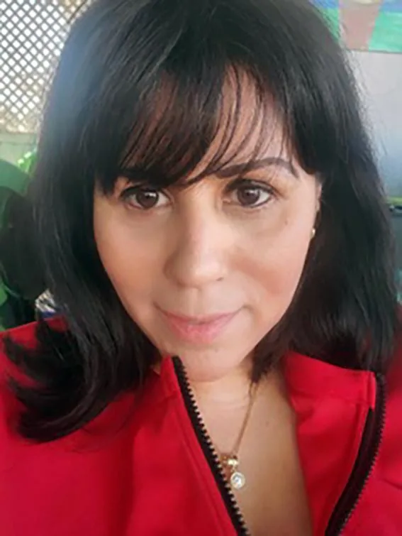 Adriana De la Torre