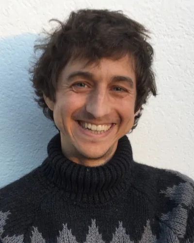 Alvaro López