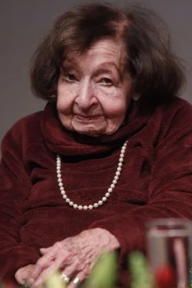 Amparo Dávila