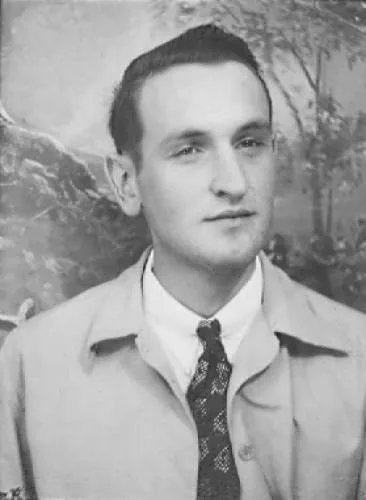 Frank Ayres