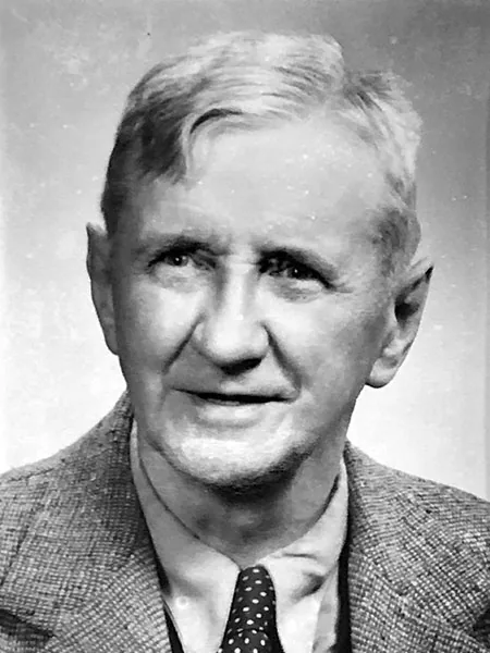 Inga Moore