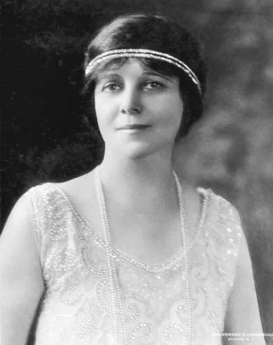 Irene Simon
