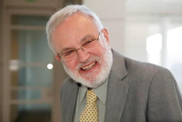 Jeffrey Burton