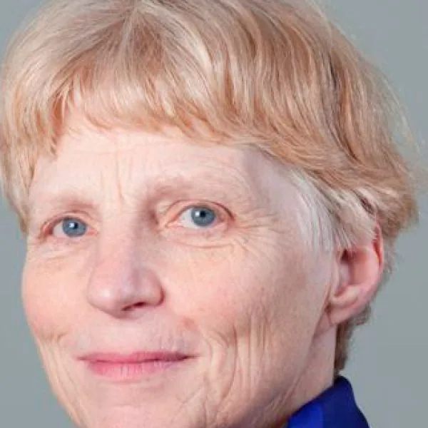 Julia Eccleshare