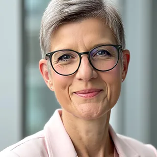 Kirsten Mayer