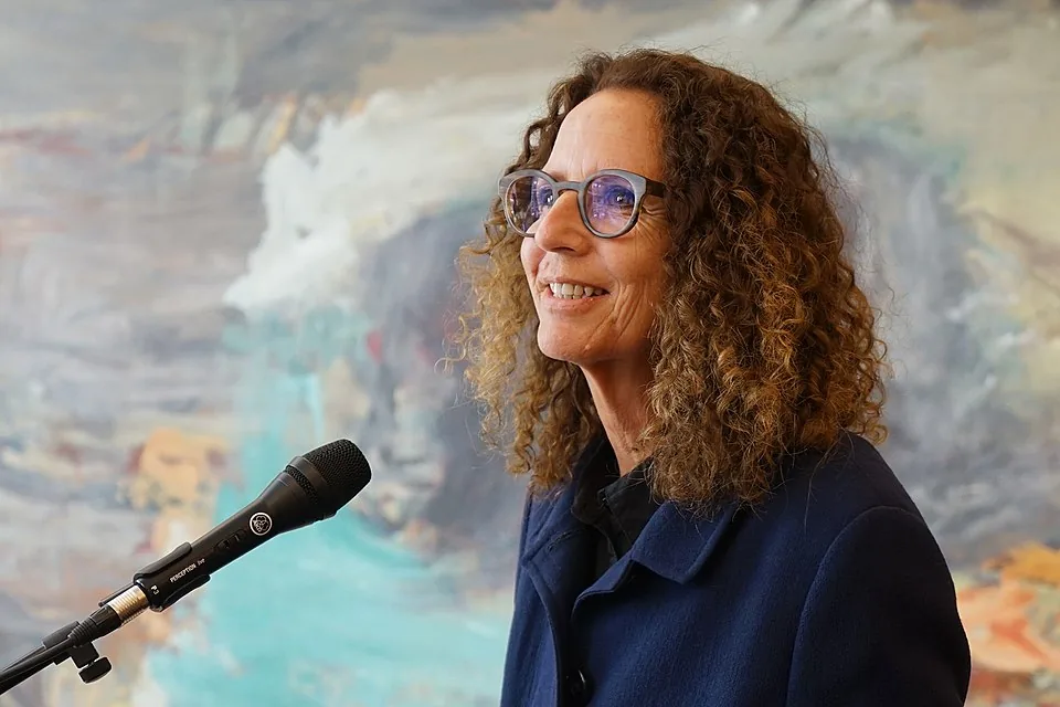 Lisa O. Engelhardt