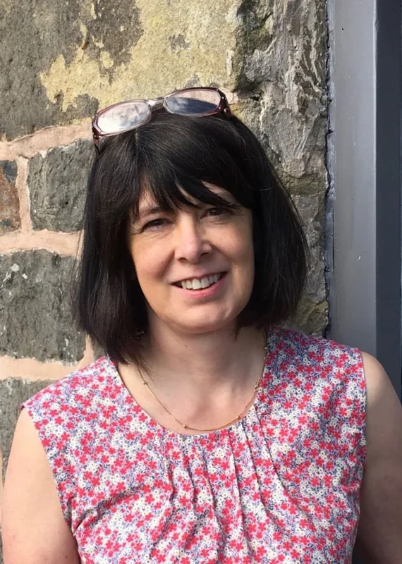 Lorna Knight