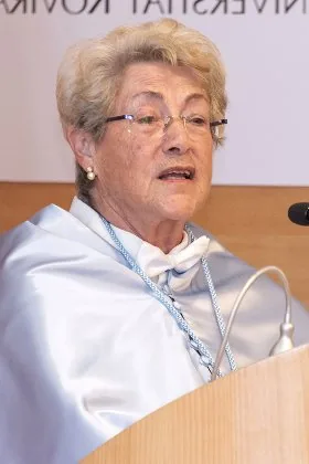 Pilar Benejam