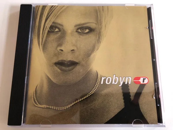 Robyn Gee