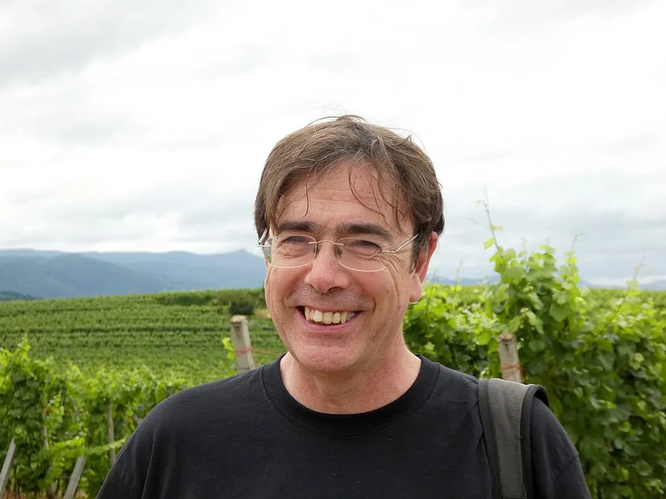 Salvador Comelles