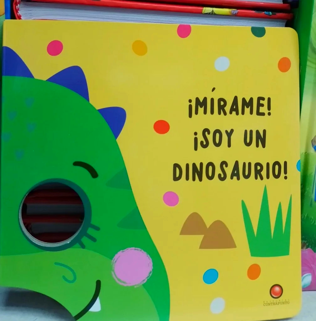 ¡Mírame! ¡Soy un dinosaurio!