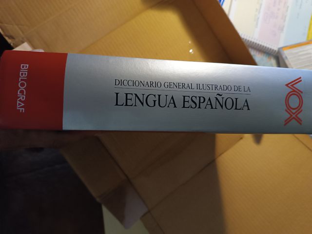 Diccionario General Ilustrado de la Lengua Española cover