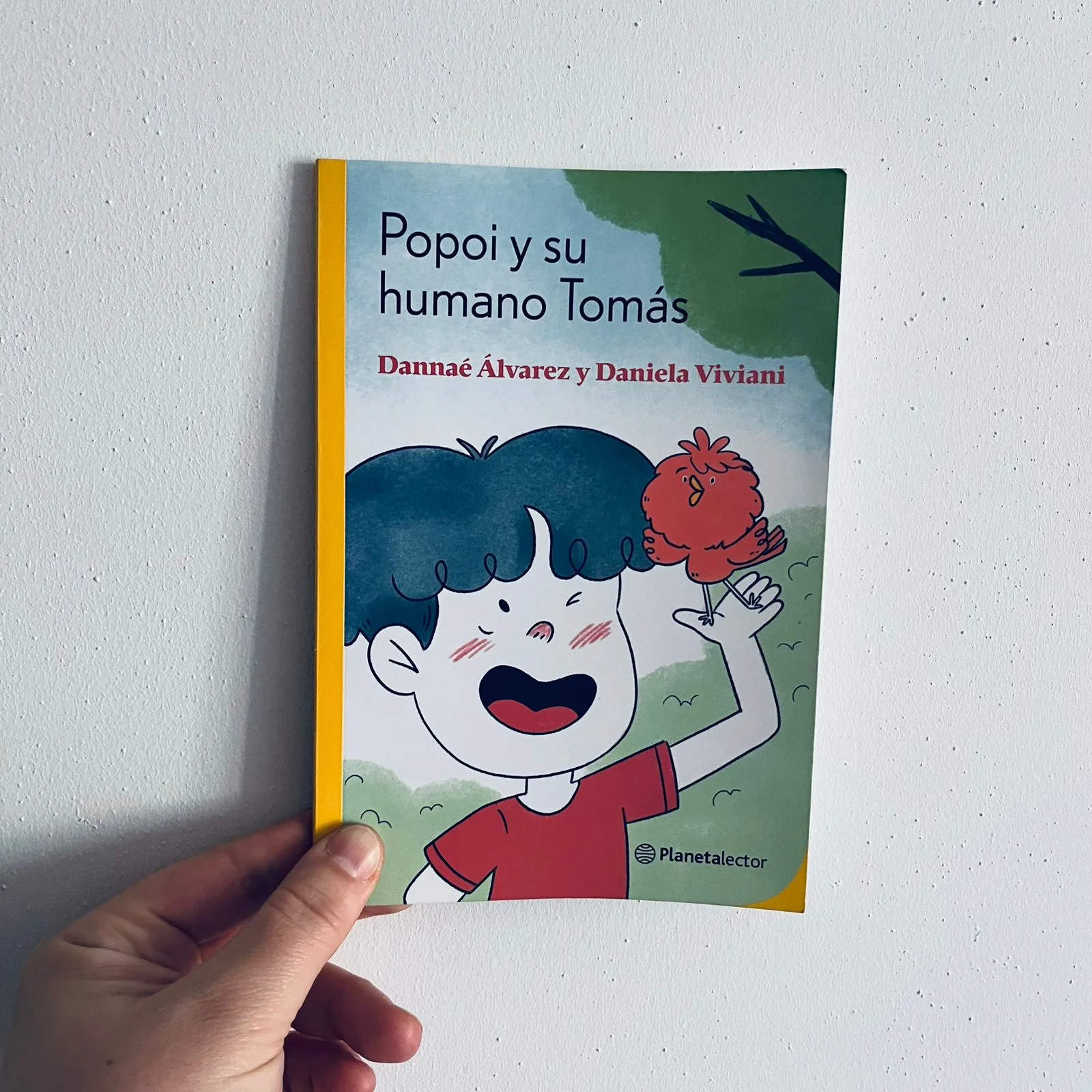 Popoi y su humano Tomás
