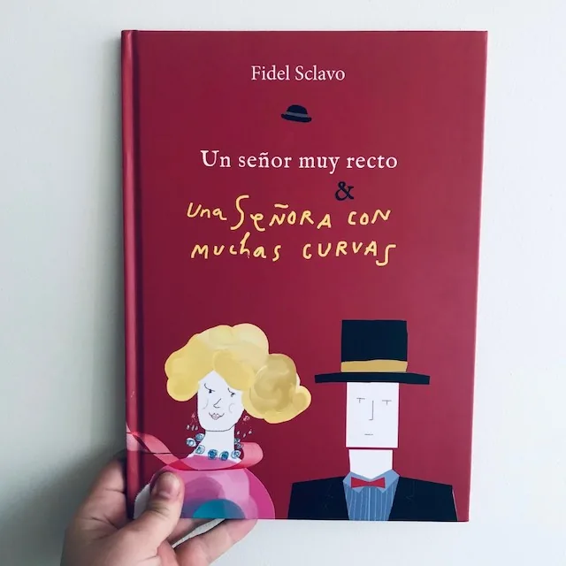 Un señor muy recto y una señora con muchas curvas