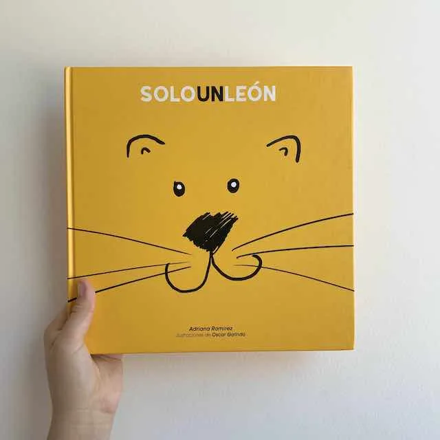 Solo un león