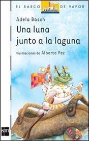 Una luna junto a la laguna cover
