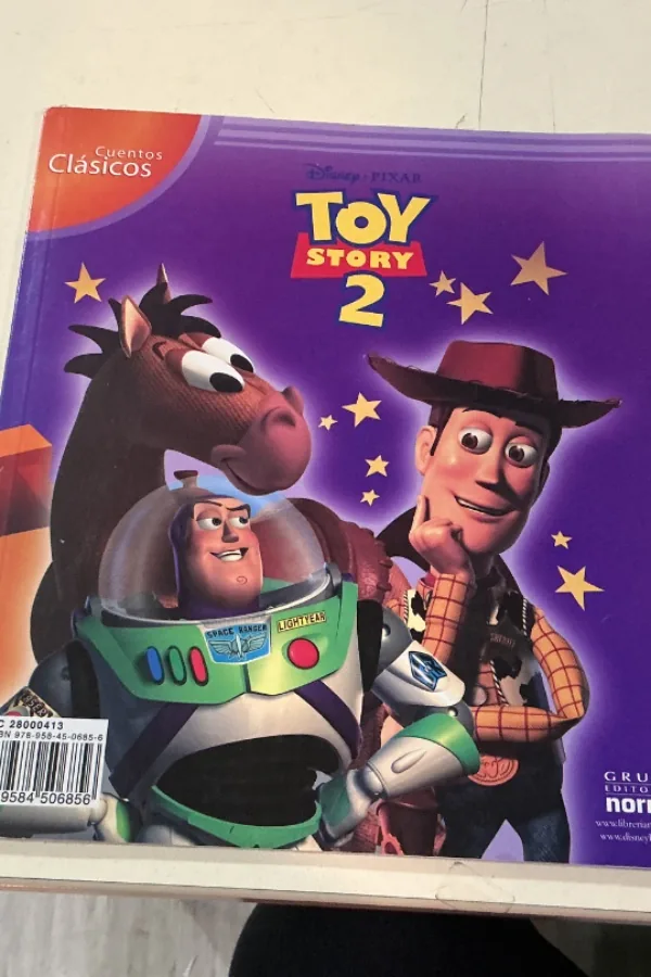 Bichos, Toy store