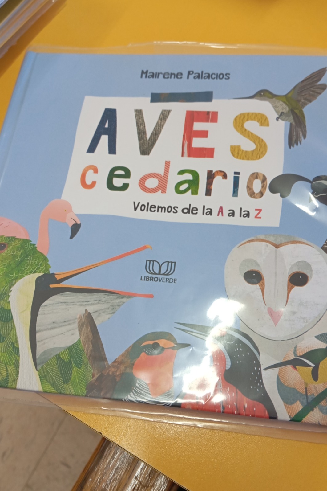 AVEScedario cover